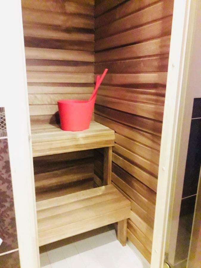 Stylish Apartment With Sauna Курессааре Экстерьер фото